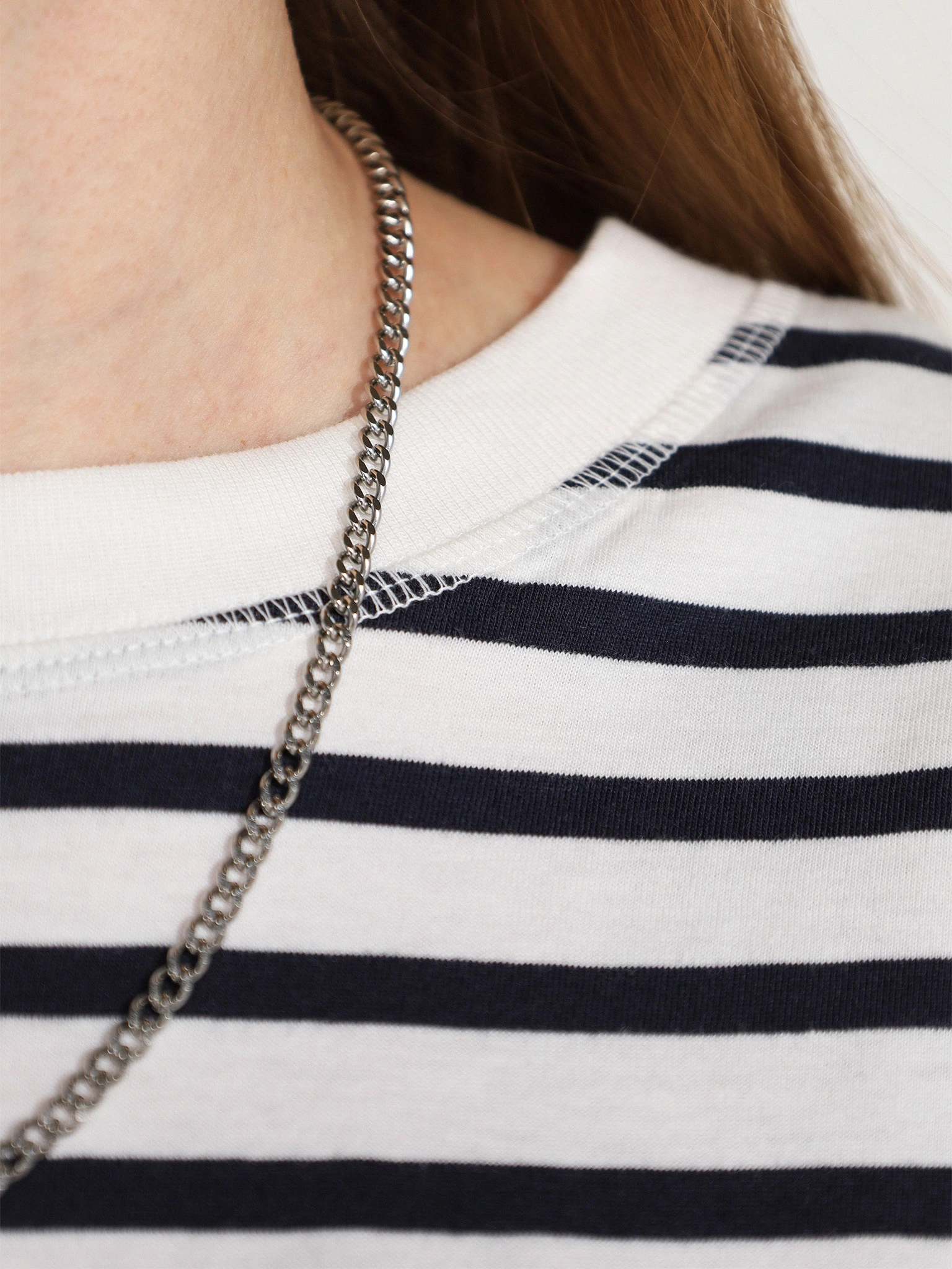 Футболка белого цвета в полоску из хлопка